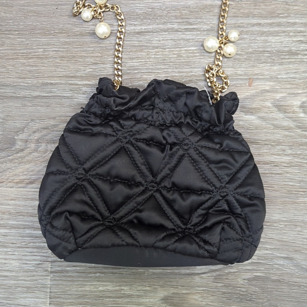 🌟NWOT Black Small Night Bag With Gold Chain And Pearl Accents - Picture 2 of 8